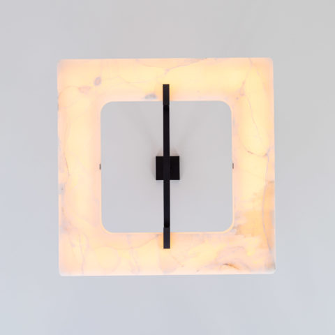 Low-angle shot of the Embrun L Gounot & Jähnke square chandelier in white onyx and dark patinated brass