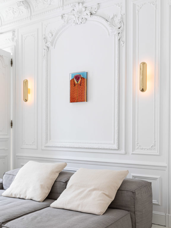Wandleuchte Gélule von Joseph Dirand für Ozone in einer Pariser Wohnung