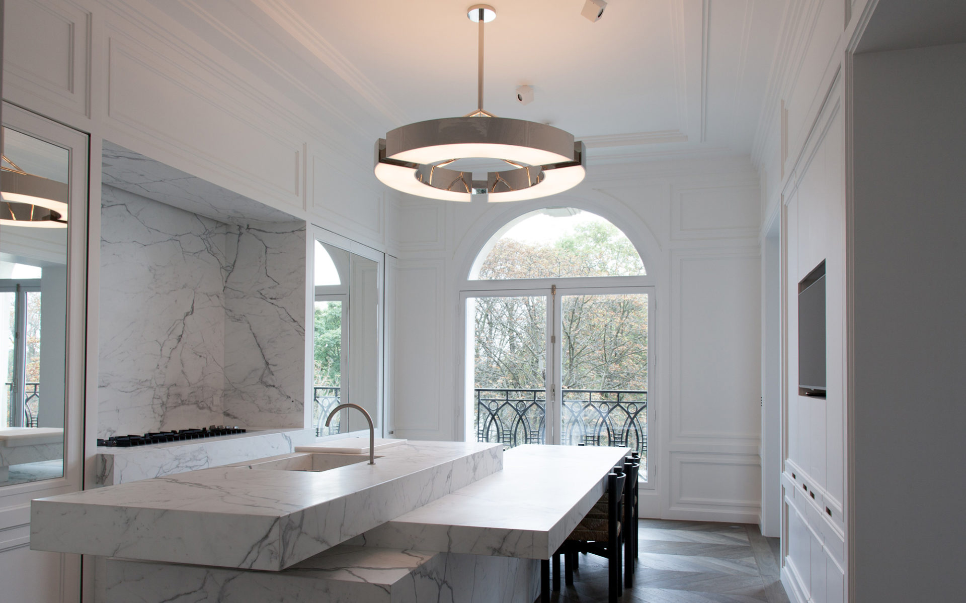 Chandelier Classique V designed by Etienne Gounot and Eric Jähnke, for our project appartment Etoile by Joseph Dirand, for Ozone.