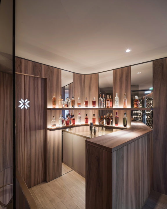 Light design for our project restaurant Mavrommatis, for Ozone. 