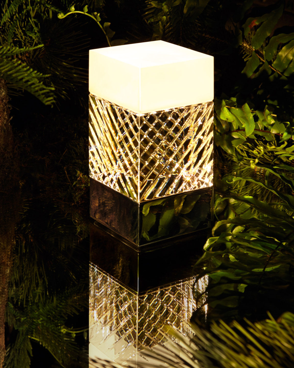 Table lamp Quartz designed by Saint Louis in our partnership project, for Ozone