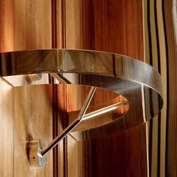 Maßgeschneiderte Wandleuchte von Gounot & Jähnke für das Restaurant Le Taillevent in Paris