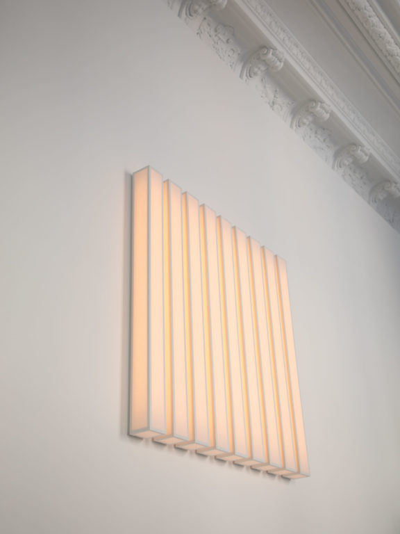 Anordnung mehrerer Wandleuchten Line L von Gounot & Jähnke für Ozone