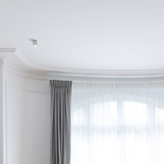The Marienbad S cube spotlights are set in a white backdrop
