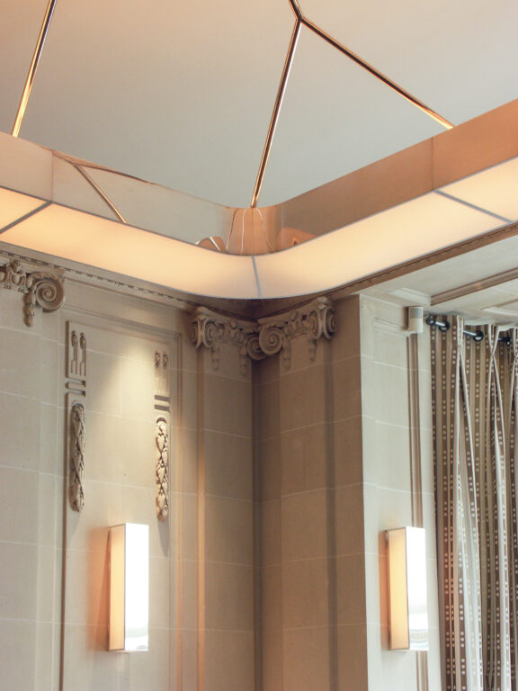 Le Taillevent restaurant of Jean-Claude Vrinat in Paris
