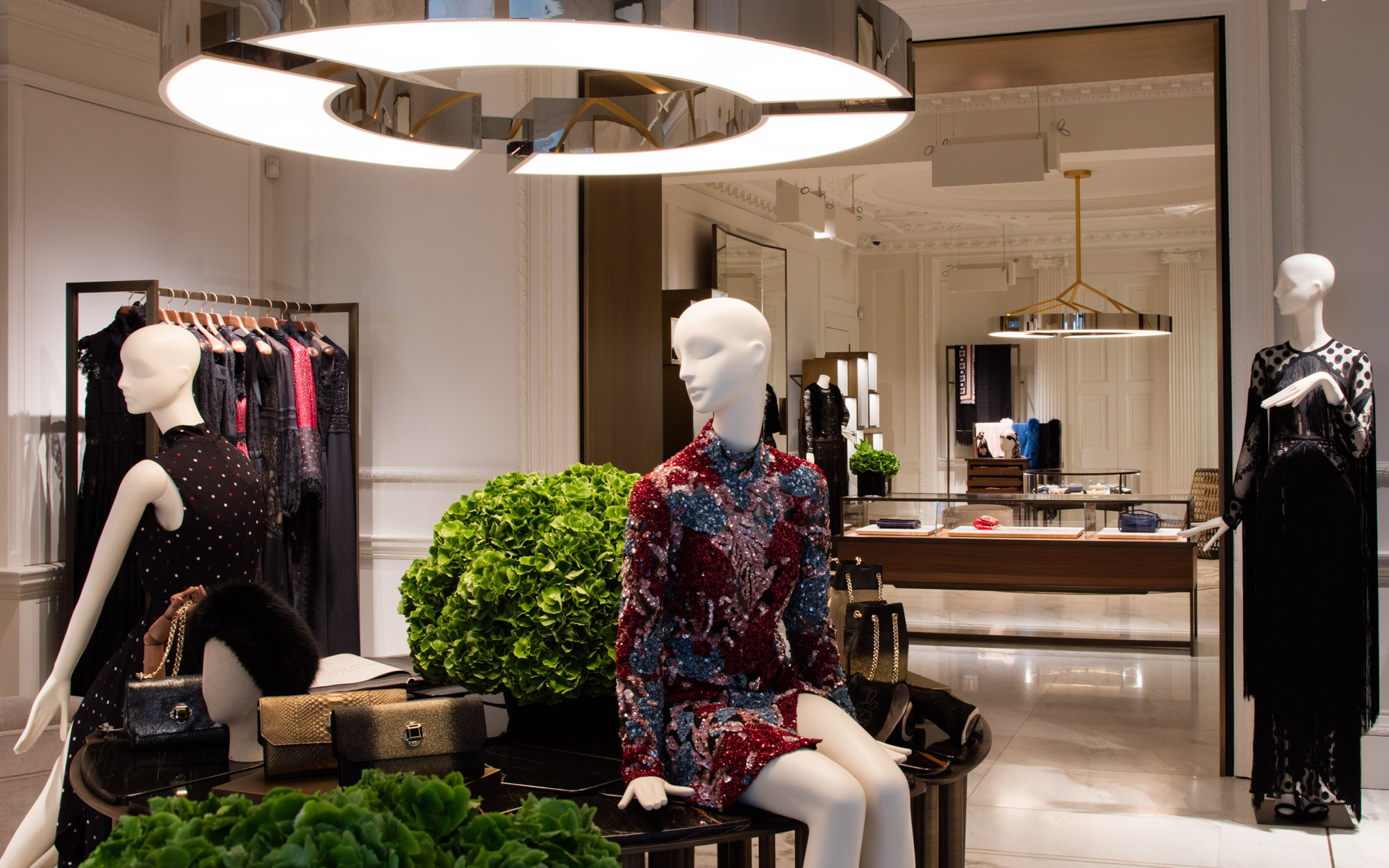 Plan large de la Boutique Ellie Saab de Londres