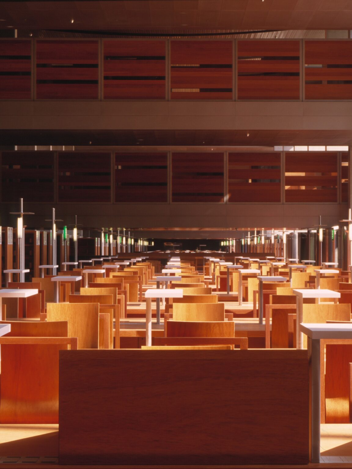 Lampe à poser Furtiv LP de la bibliothèque François Mitterand Paris