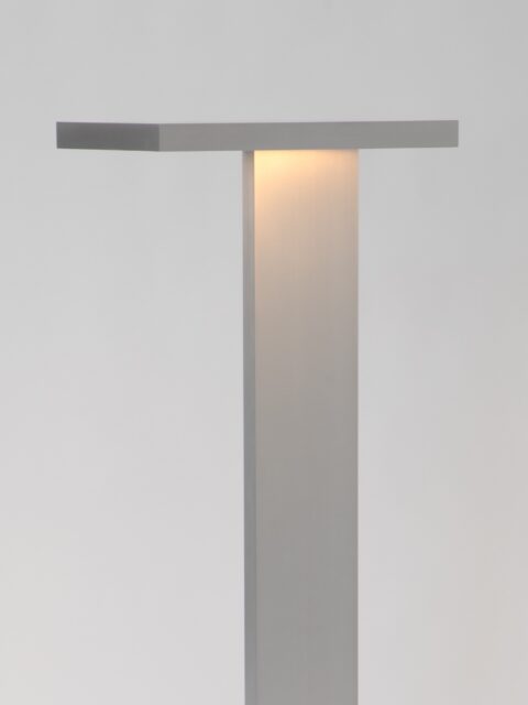 Zoom auf den oberen Teil der Stehleuchte Furitv LH von Lauriot-Prévost und Perrault für Ozone