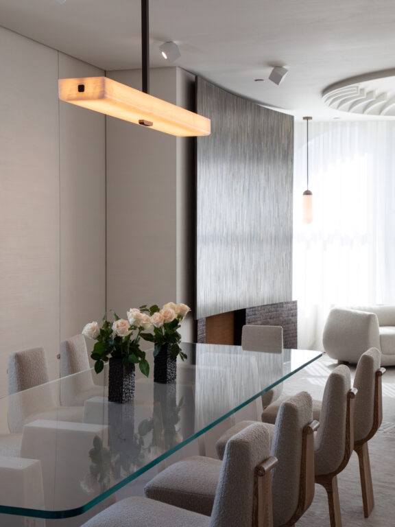 Lustre Embrun PL en Onyx Gounot & Jähnke, spots Diamant et suspension Gélule S Joseph Dirand