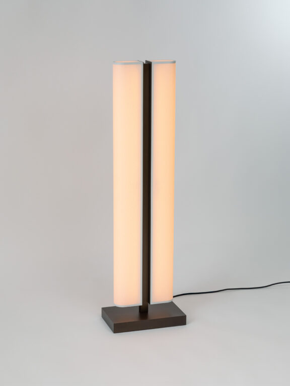 The Tennessee LH floor lamp in front of a white background